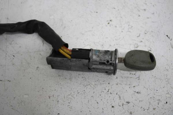 CONTACTEUR RENAULT - Vue 2